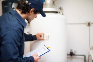 As you try to decide whether to buy a traditional water heater or a tankless one, it's worth learning the pros and cons of each style.